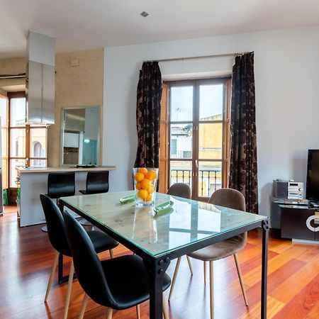 Cathedral Apartment, Upper Floor Apartment Севилья Экстерьер фото