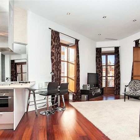 Cathedral Apartment, Upper Floor Apartment Севилья Экстерьер фото