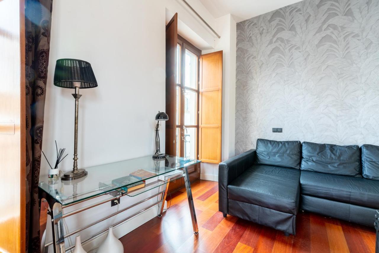 Cathedral Apartment, Upper Floor Apartment Севилья Экстерьер фото