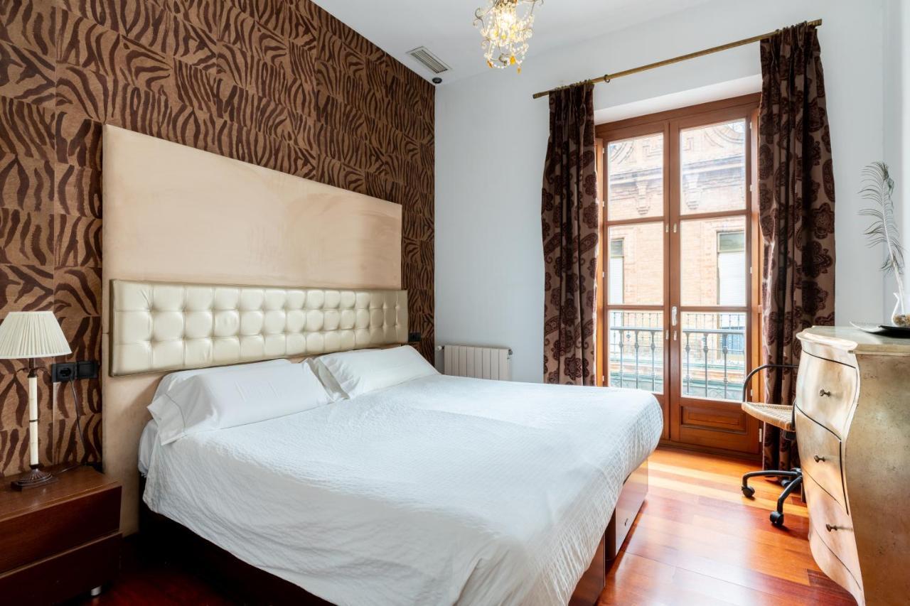 Cathedral Apartment, Upper Floor Apartment Севилья Экстерьер фото