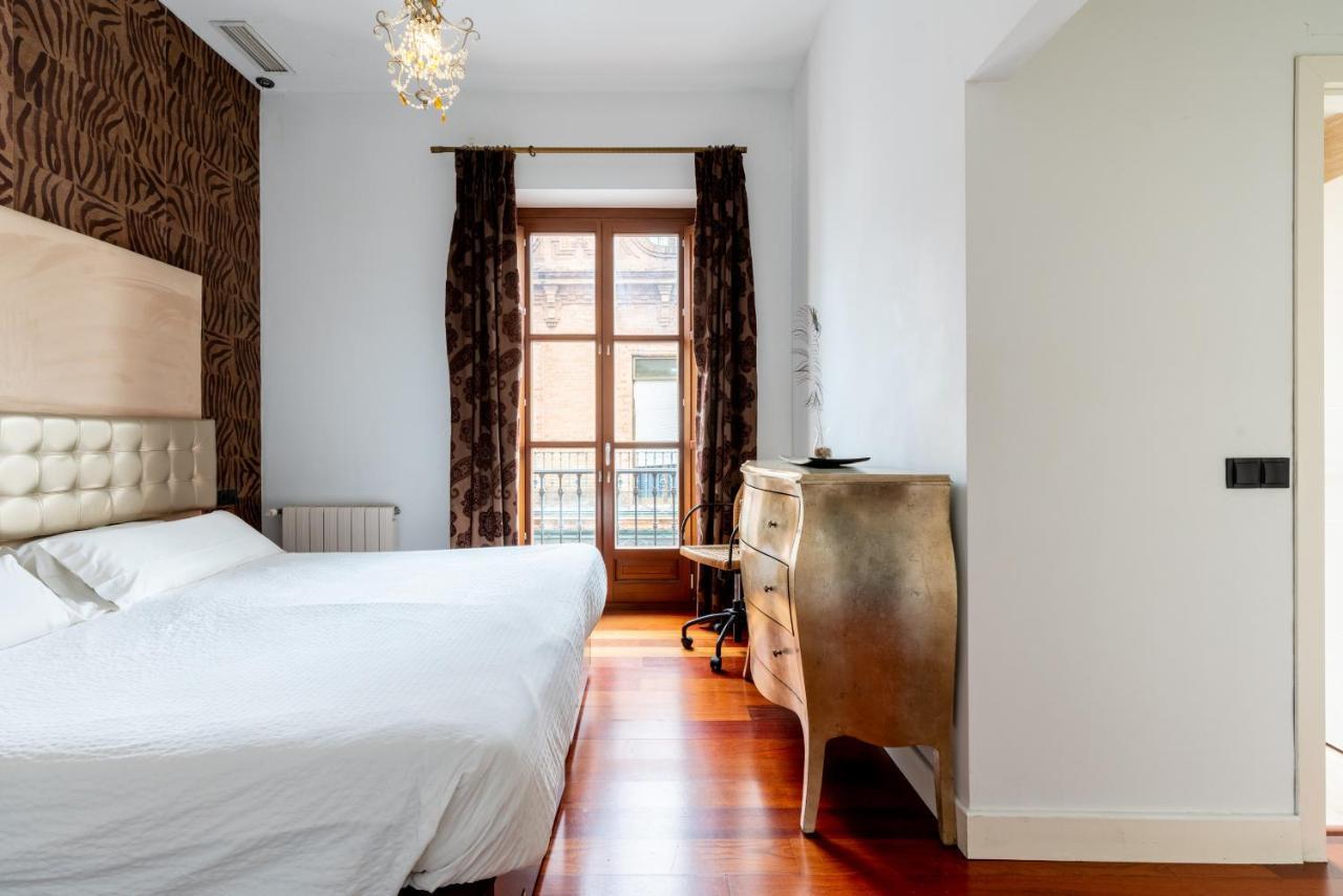 Cathedral Apartment, Upper Floor Apartment Севилья Экстерьер фото