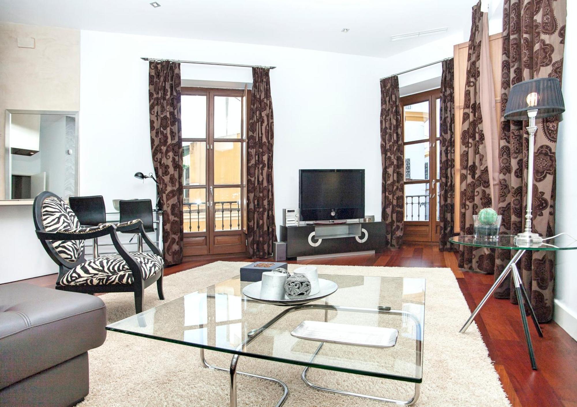 Cathedral Apartment, Upper Floor Apartment Севилья Экстерьер фото