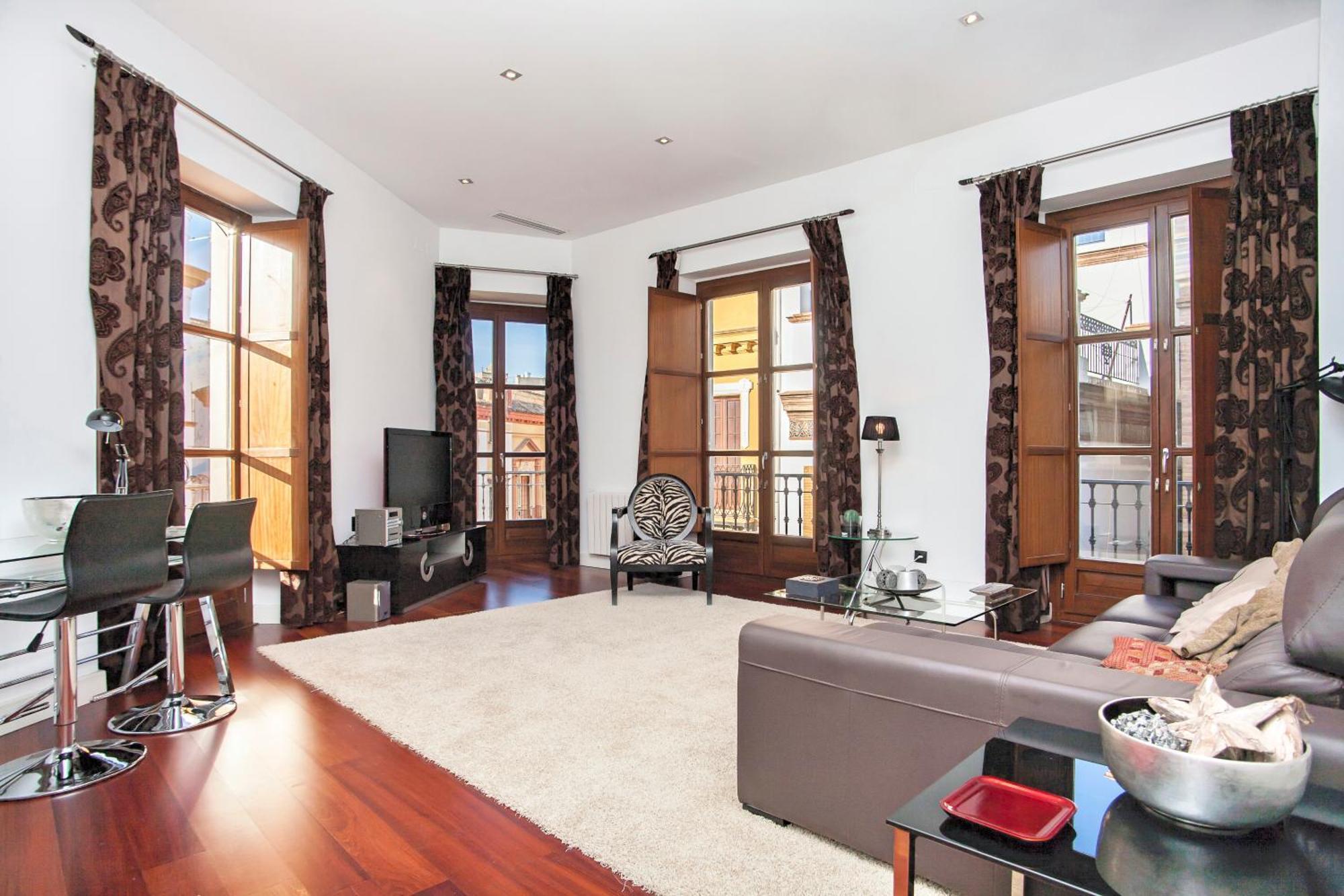 Cathedral Apartment, Upper Floor Apartment Севилья Экстерьер фото